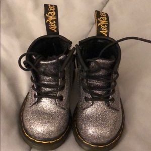Toddler dr martens